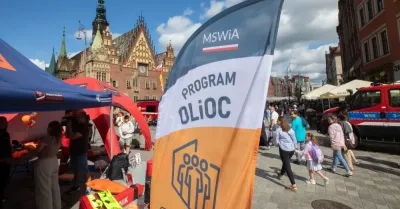 Wrocław: wodna Służba Ratownicza i straż pożarna szkolą ludzi z reagowania na sygnały alarmowe