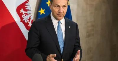 Sikorski: rząd obniży ceny paliw jak najszybciej, zgodnie z obietnicą premiera